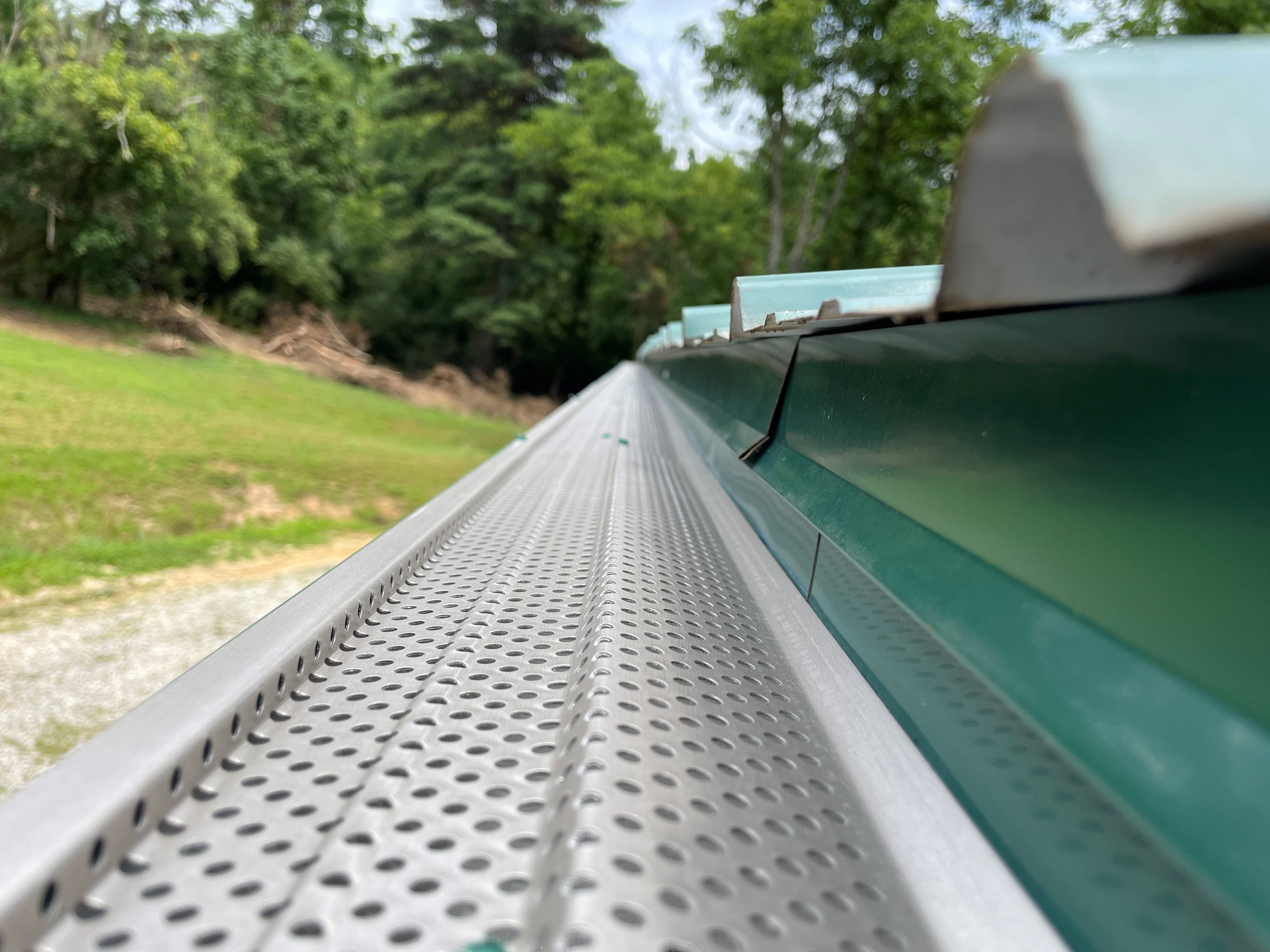 7" Aluminum Gutter Guard ─ 4ft Long ─ B&L x E&S